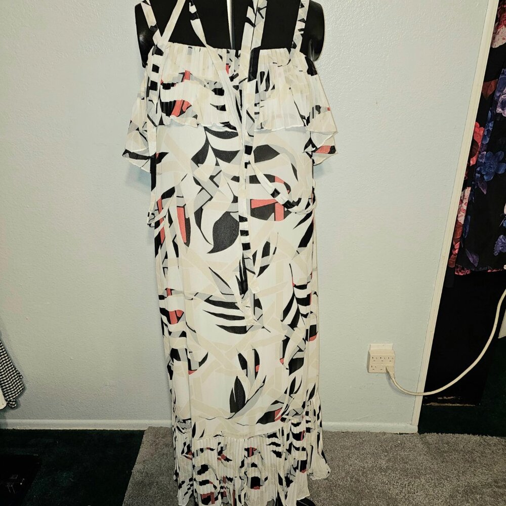 #144 Lane Bryant Geometric Ruffle Neckline Sleeveless Maxi Dress Size 18/20 2X - Picture 7 of 8